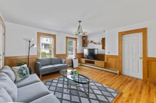 17 Cozy&Spacious 3 bedroom home in Malden with window AC - Malden - 0