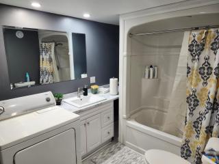Cozy Sim's - Moncton - 5