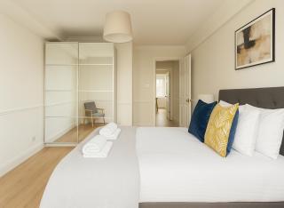 2 Bed Apartment in Hammersmith - London - 8
