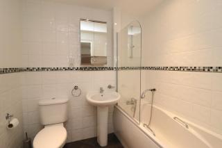 2 Bedroom apartment By Canal - Birmingham - 3