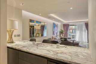 Luxe Creek Riverside Air-conditioned 2br 2bath - Londra - 8
