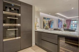Luxe Creek Riverside Air-conditioned 2br 2bath - Londra - 3