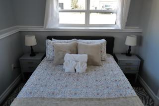 Bright 2-Room Guest Space in Stratford - 7