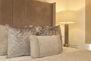 Deluxe City Modern Apt&Free Parking no Balcony - Leeds - 3
