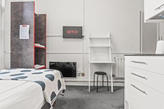 Compact Studio for , Kitchen, WiFi, Parking in Dudley - Dudley - 6