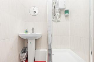Compact Studio for , Kitchen, WiFi, Parking in Dudley - Dudley - 4