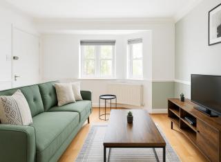 2 Bed Apartment in Hammersmith - London - 3