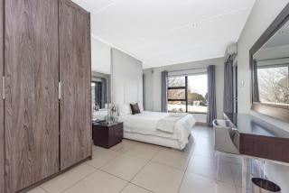 The Odyssey Lifestyle Complex Morningside - 2 BR - Johannesburg - 7