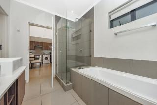 The Odyssey Lifestyle Complex Morningside - 2 BR - Johannesburg - 6