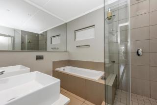 The Odyssey Lifestyle Complex Morningside - 2 BR - Johannesburg - 5