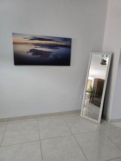 Cozy 2 Bedroom Steps to Seafront - 7