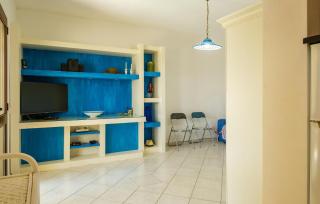 Cozy Apartment In Porto San Paolo - 7