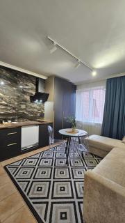 Black Room Apartment - Mukacheve - 8