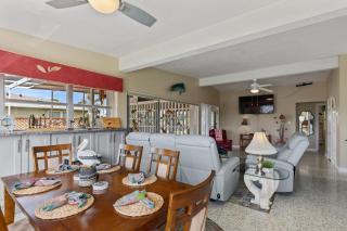 Gulf Coast Getaway | Pool • Kayaks • Fishing - North Port - 4