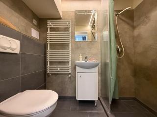KM33 Apartments - Budapest - hostAID - Budapest - 6