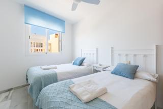 WintowinRentals Seaside Apartment in Torre de Benagalbón - Torre de Benagalbón - 8