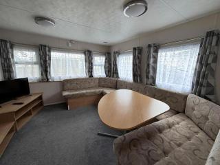 Lovely 6 Berth Caravan For Hire By The Beach At California Cliffs Ref 50010B - Great Yarmouth - 4