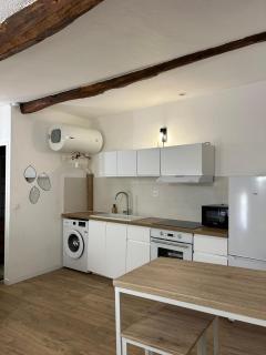 Joli T2 en plein coeur de Saint Maximin - 8