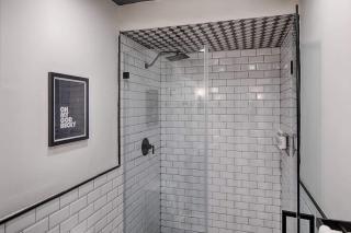 1st floor King Suite Downtown Boutique Hotel - Savannah - 5