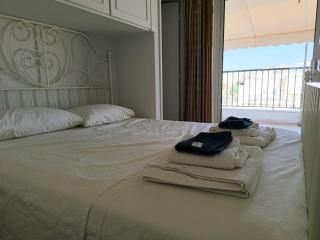 Peaceful Downtown Family Penthouse - Athen - 7