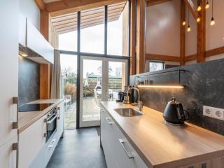 Villa near Sint Maartenszee Beach with Jacuzzi - Sint Maartensvlotbrug - 8