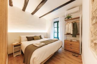 Bravissimo Ballesteries 34, Heart of the Barri Vell - 8