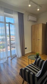 Black Room Apartment - Mukacheve - 6