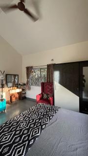 Charming Green Hideout - 6