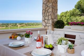 Villa vista mare, piscina e parco giochi - 9