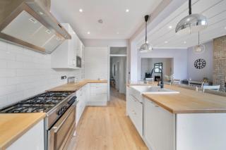 4BR House in Streatham with Parking - Londra - 3