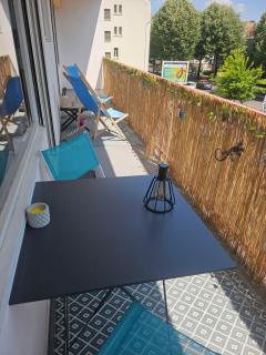 F2 avec grand balcon quartier gare! - 8