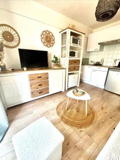 Charming studio for two with balcony in Antibes - Antibes - 9