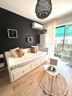 Charming studio for two with balcony in Antibes - Antibes - 6