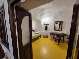 Kristy Cave House - Oia - 4