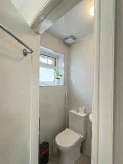 Cozy Studio close to Airport in London - Stanwell - 4