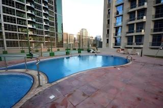 2 BR Beach-Front Flat In Marina - 2