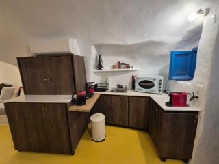 Kristy Cave House - Oia - 8