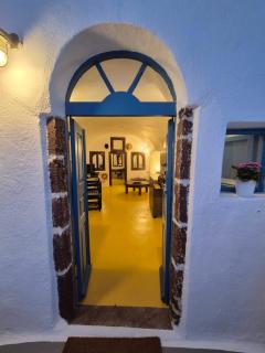Kristy Cave House - Oia - 9
