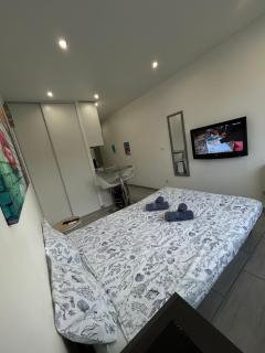 Magnifique Studio dans résidence avec Piscine - Antibes - 4