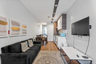 2 Queen Beds, TV's in Bedroom, Path to Manhattan - Jersey City - 0