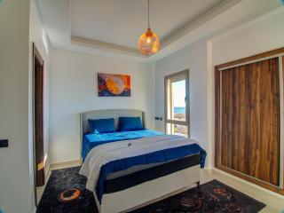 Modern Beachfront Apartment with Sea View - Agadir - 1