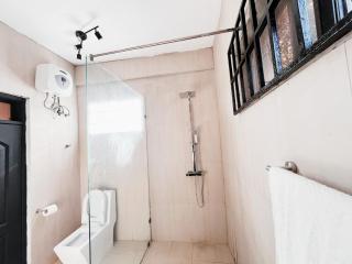 Peduase Hive Apartments - - 1