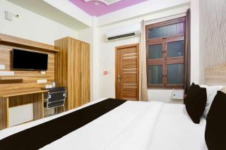 Collection O Sector 4 Gurgaon - Gurgaon - 4