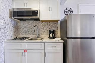 6201 Ocean Ave, Unit 504 - The Nassau Inn - 4