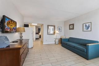 6201 Ocean Ave, Unit 301 - The Nassau Inn - Wildwood - 8