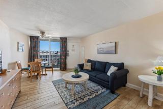 6201 Ocean Ave, Unit 405 - The Nassau Inn - 2