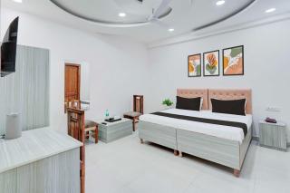 Collection O Sector 135 Noida - Noida - 9