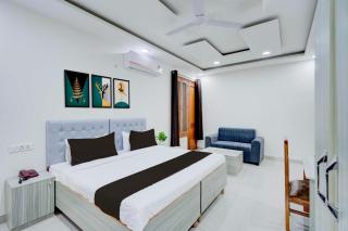 Collection O Sector 135 Noida - Noida - 7