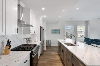 400 E Magnolia Ave, Unit 8 - Wildwood - 3
