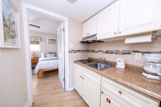 6201 Ocean Ave, Unit 207 - The Nassau Inn - Wildwood - 7